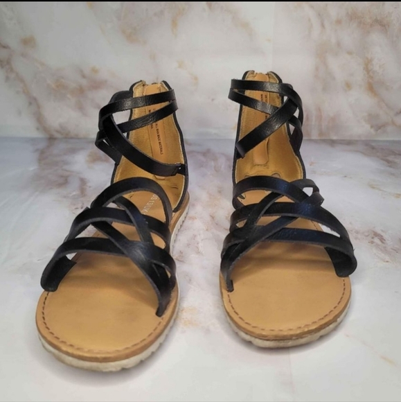 Girls gladiator sandals (both pairs) - Picture 8 of 10